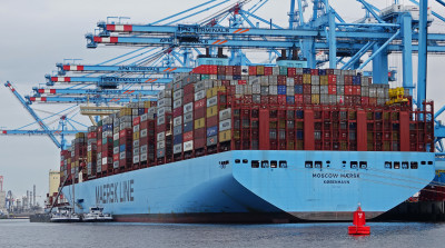 Maersk: Εφιστά την προσοχή παρά τα κέρδη-ρεκόρ του 2022