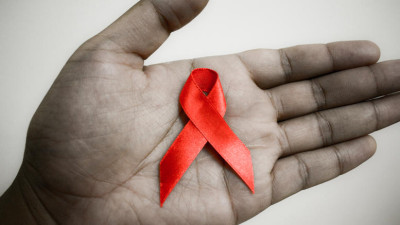 ΕΟΔΥ: Σειρά δράσεων ενόψει της Παγκόσμιας Ημέρας κατά του AIDS